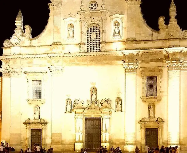 Nel Centro Storico Konukevi Galatina